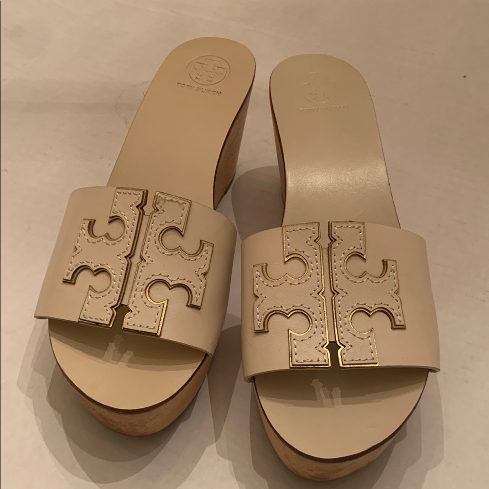 Tory Burch Cream and Gold Wedges